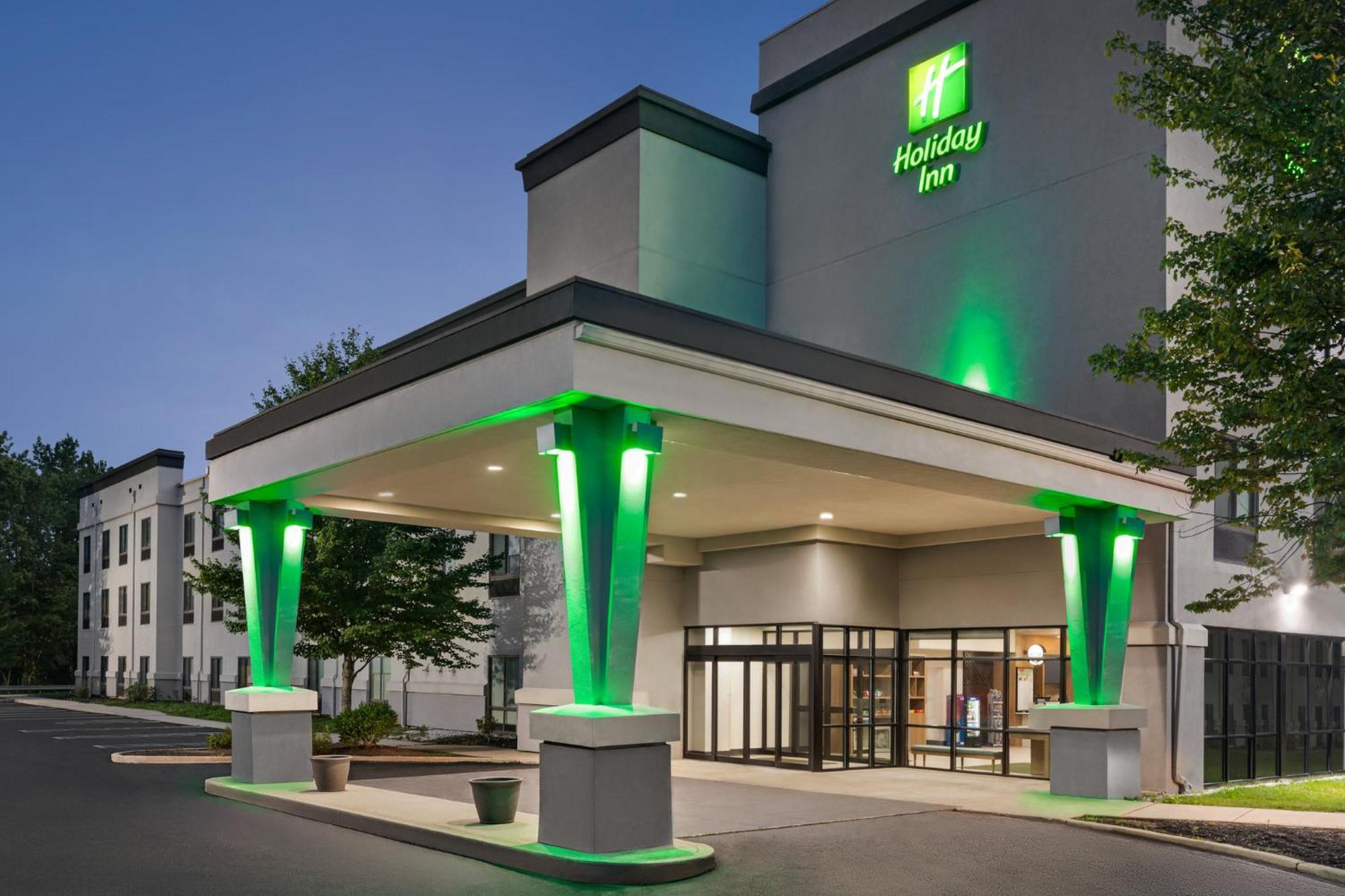 Holiday Inn - Cheshire - Southington By Ihg Экстерьер фото