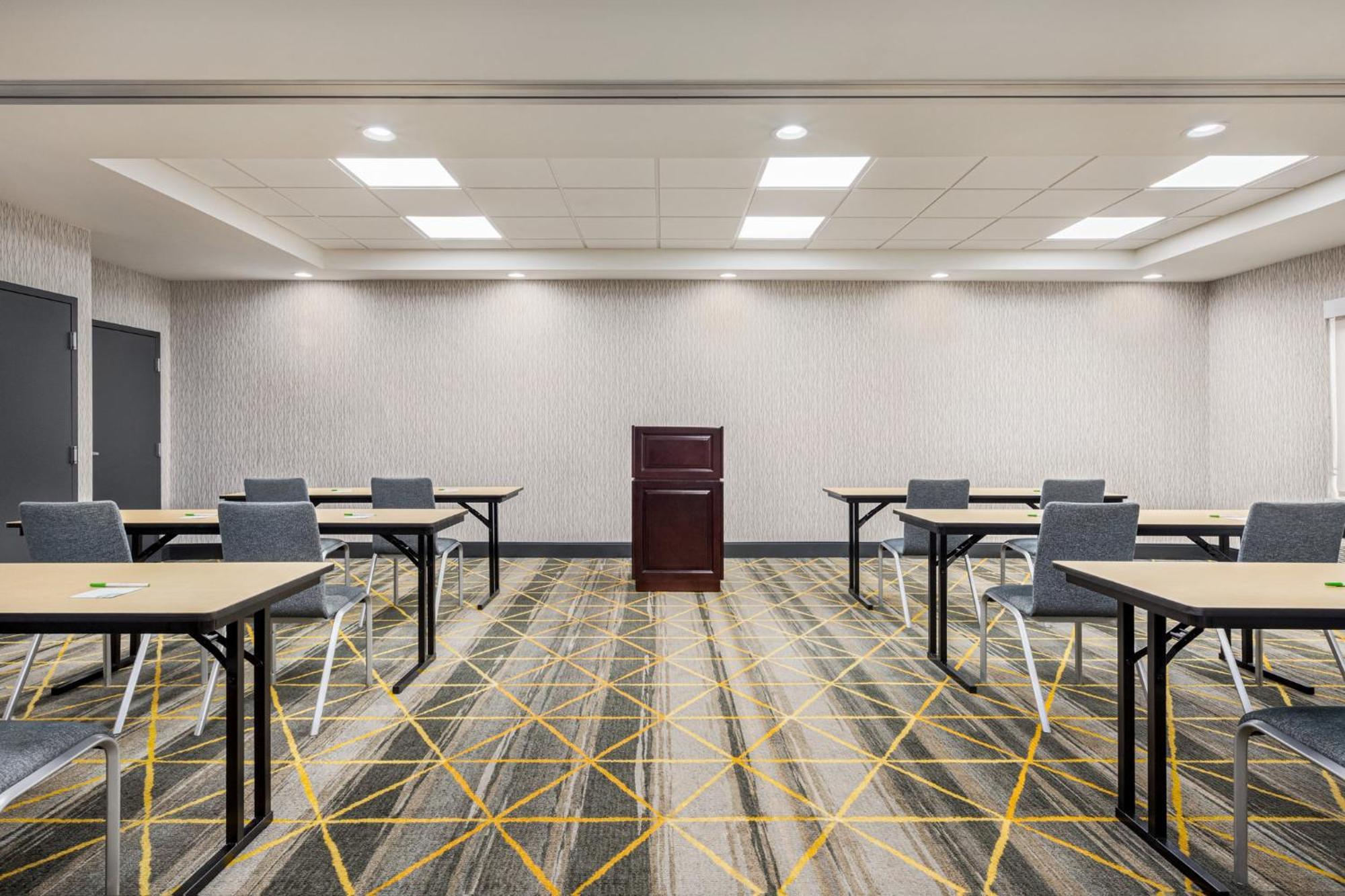 Holiday Inn - Cheshire - Southington By Ihg Экстерьер фото