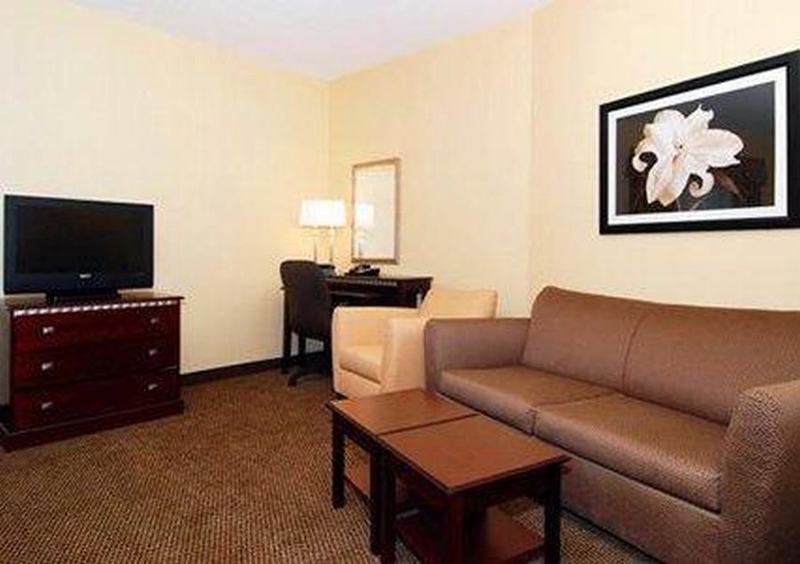 Holiday Inn - Cheshire - Southington By Ihg Экстерьер фото